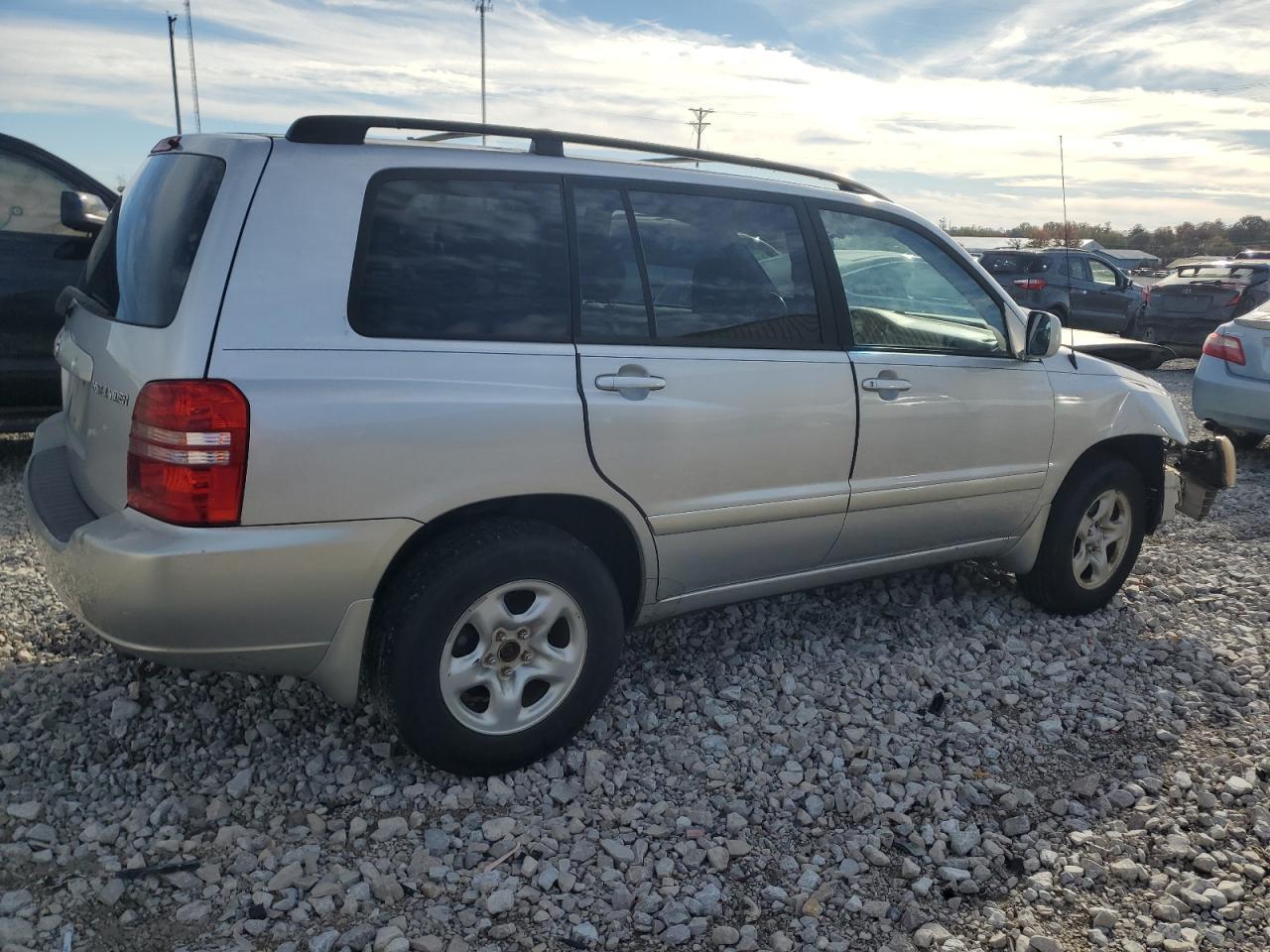 2002 TOYOTA HIGHLANDER