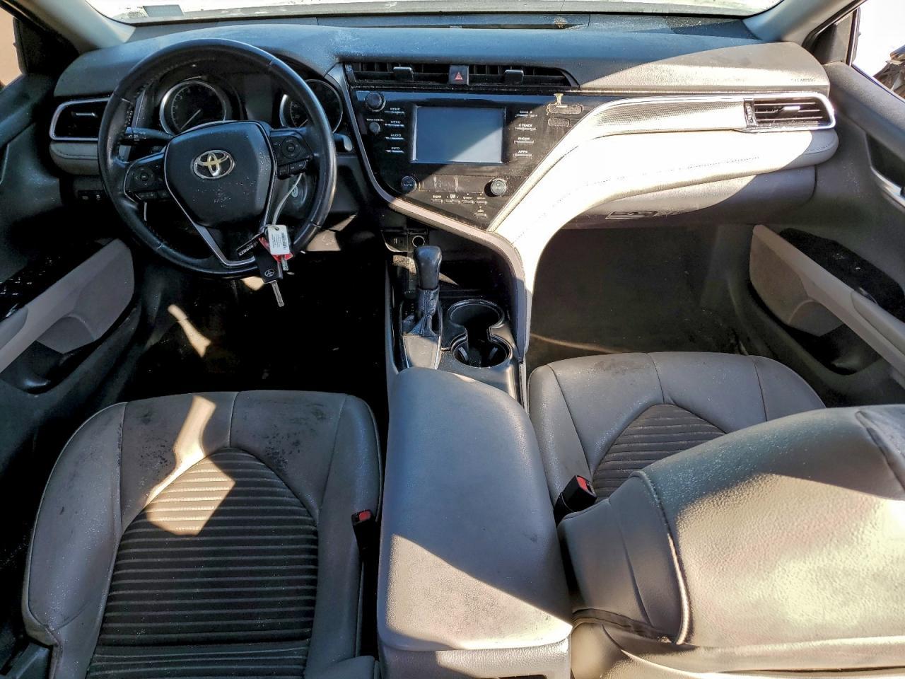 2018 TOYOTA CAMRY