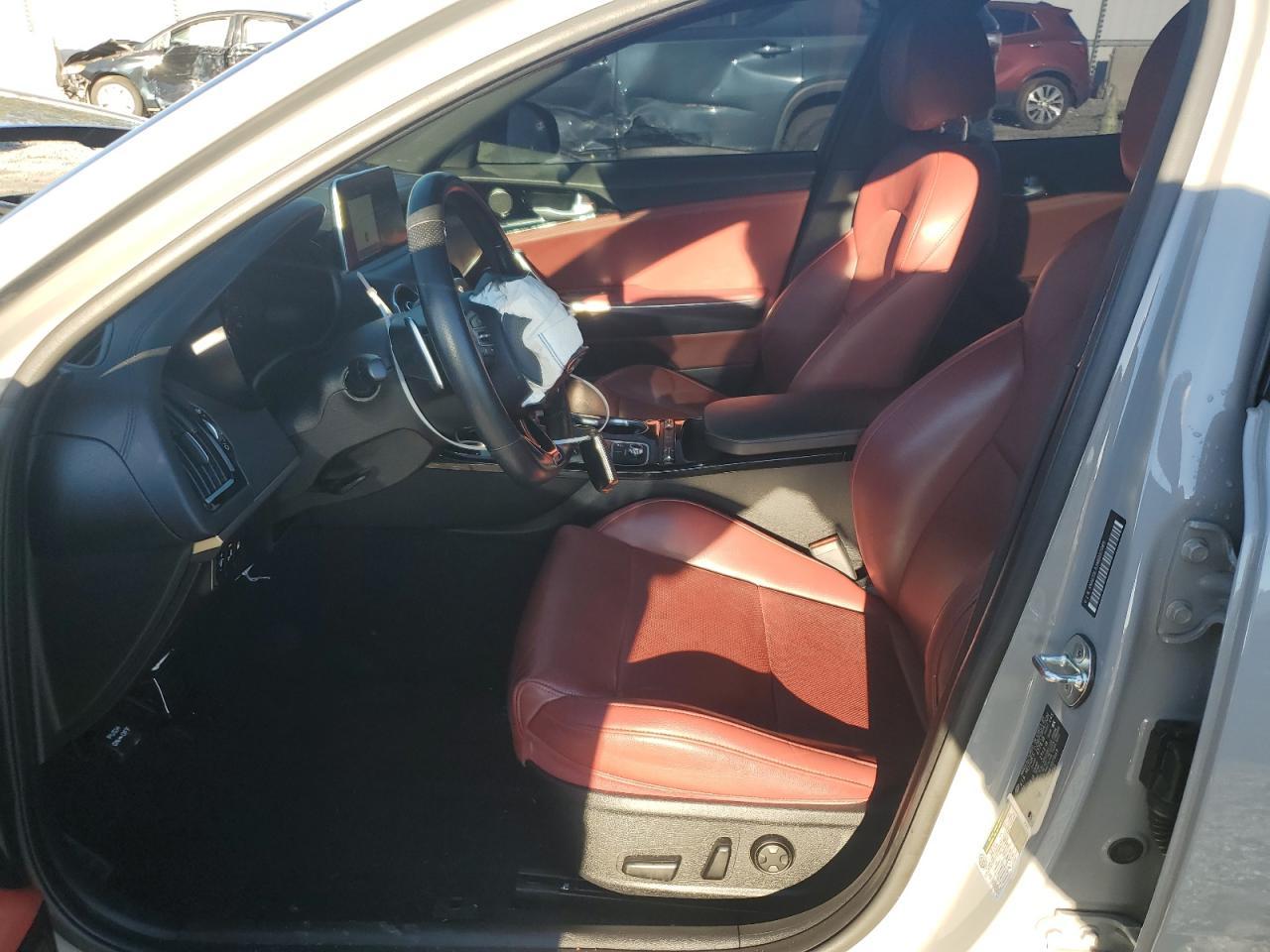 2021 KIA Stinger