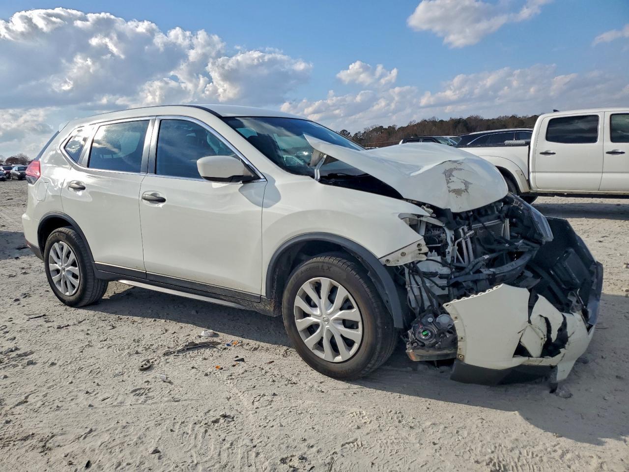 2017 NISSAN ROGUE