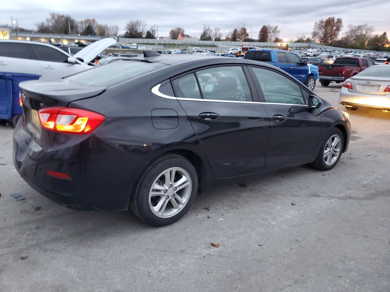 2016 CHEVROLET CRUZE