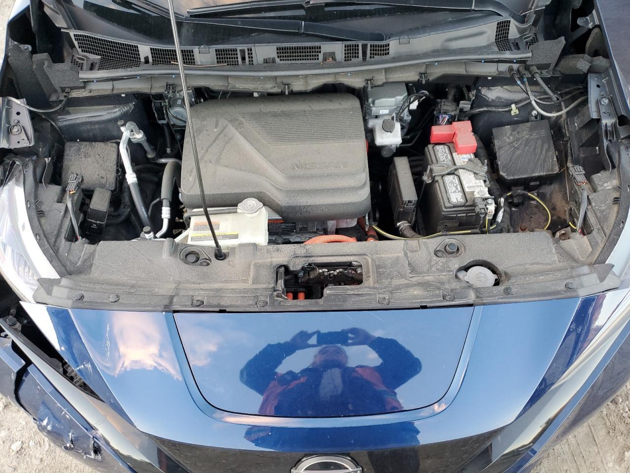2023 NISSAN LEAF