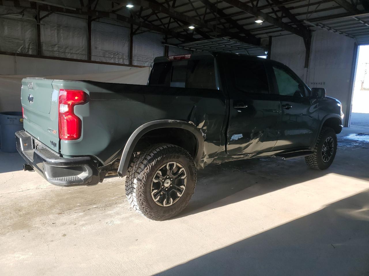 2025 CHEVROLET Silverado