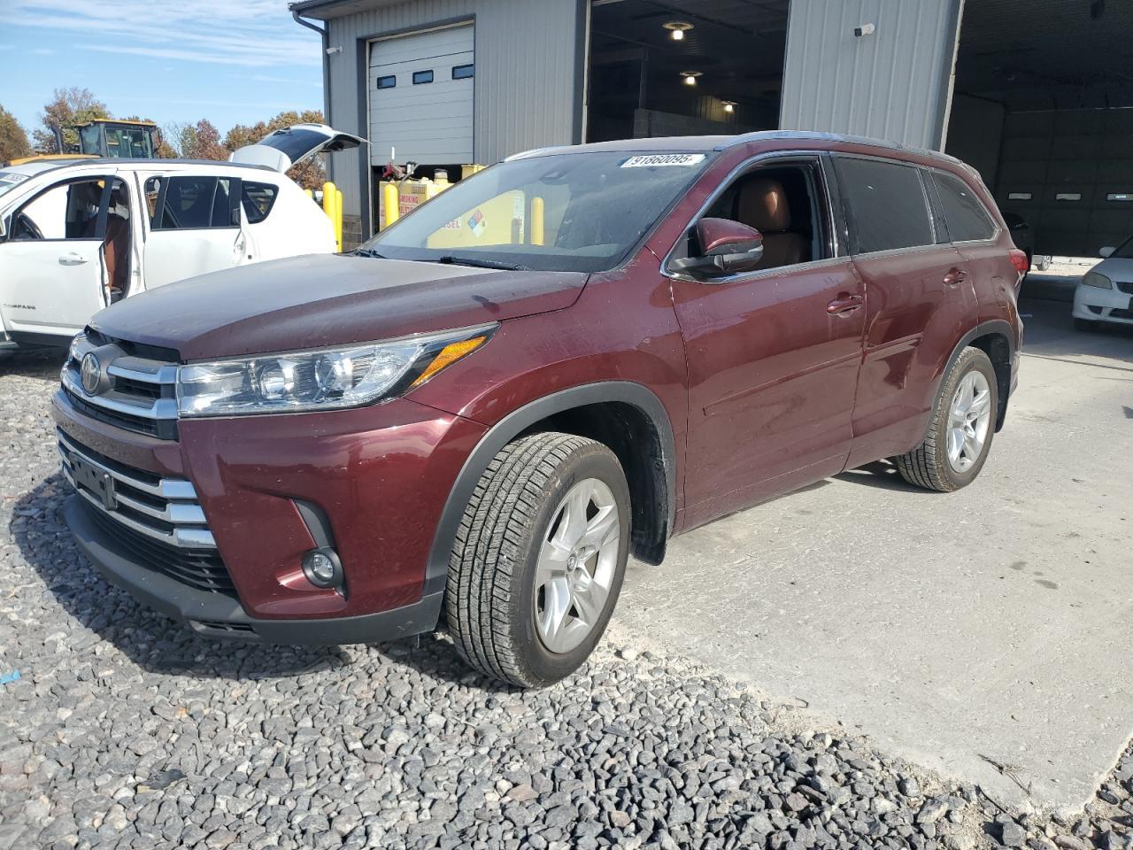 2019 TOYOTA HIGHLANDER
