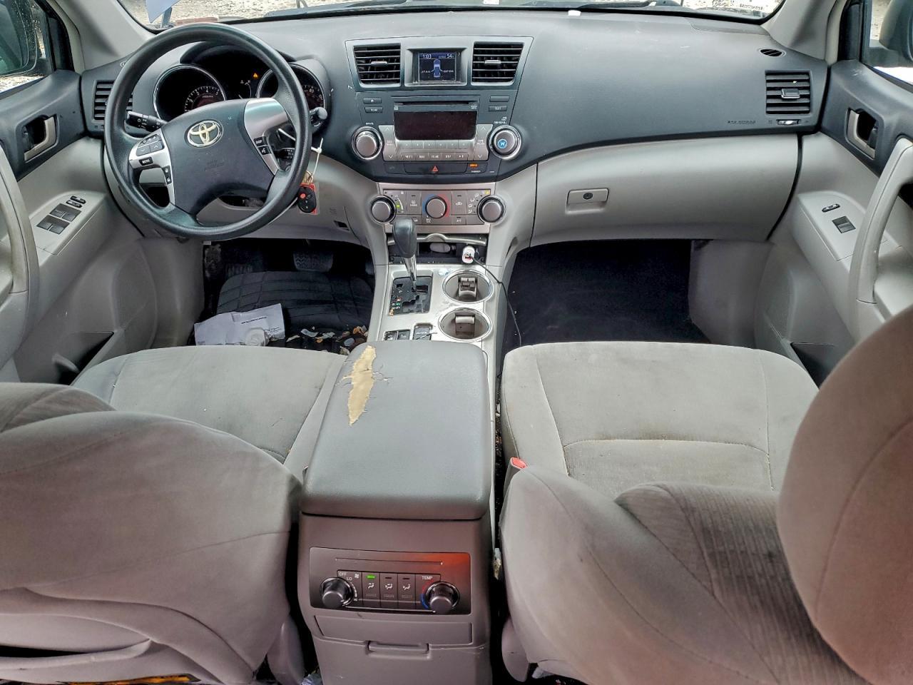 2011 TOYOTA HIGHLANDER