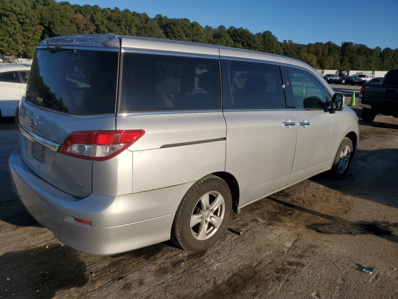 2015 NISSAN Quest