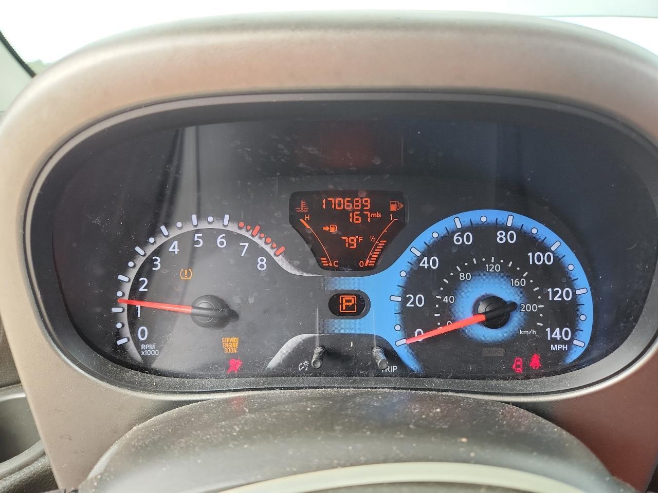 2010 NISSAN CUBE