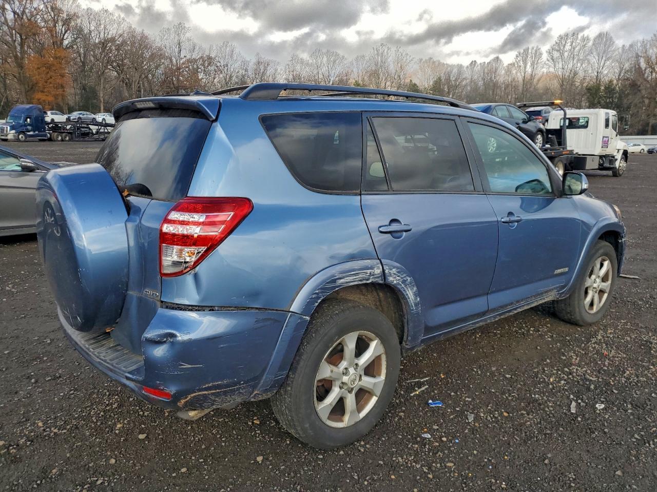 2011 TOYOTA RAV4