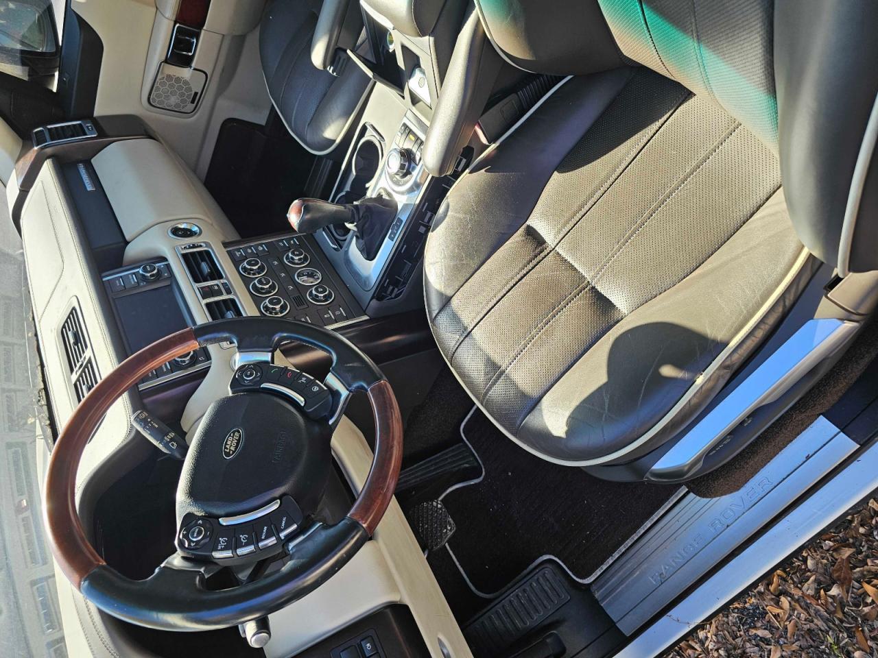 2011 LAND ROVER RANGE ROVER