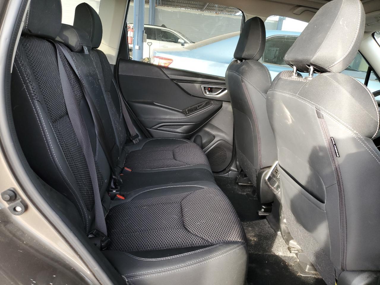 2019 SUBARU FORESTER