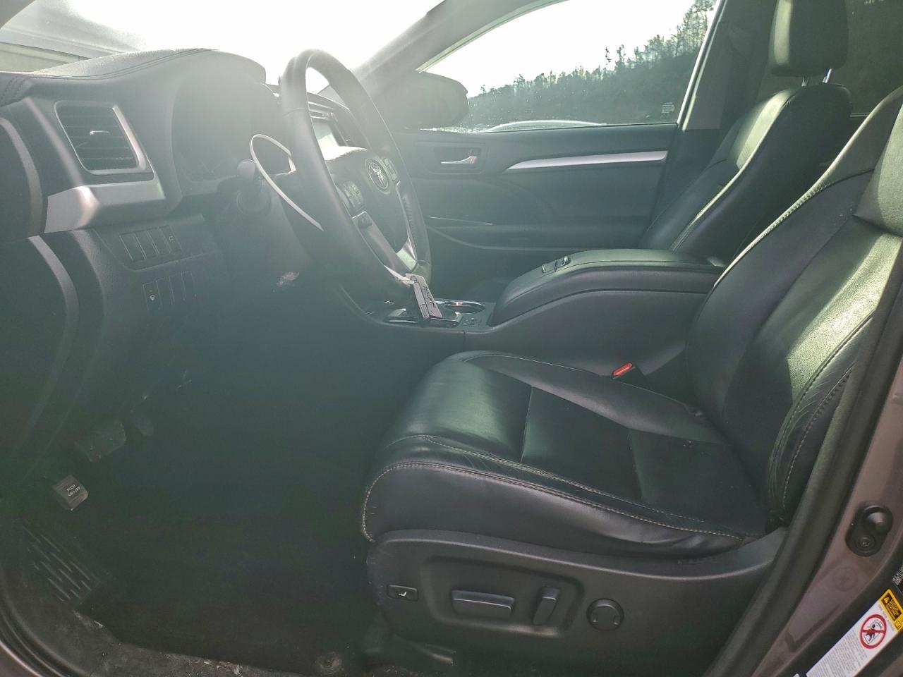 2015 TOYOTA HIGHLANDER