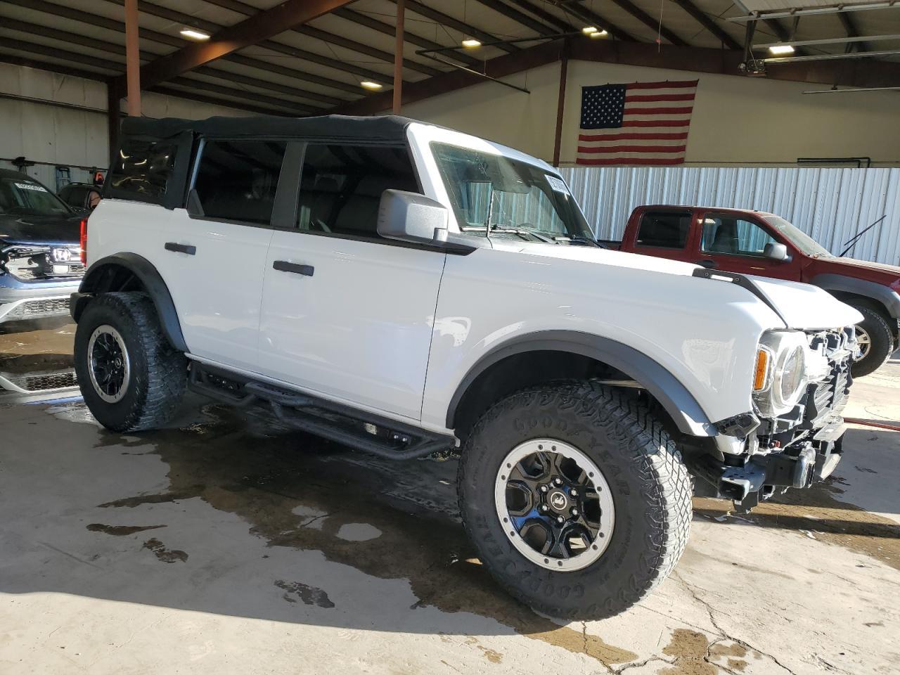 2022 FORD Bronco
