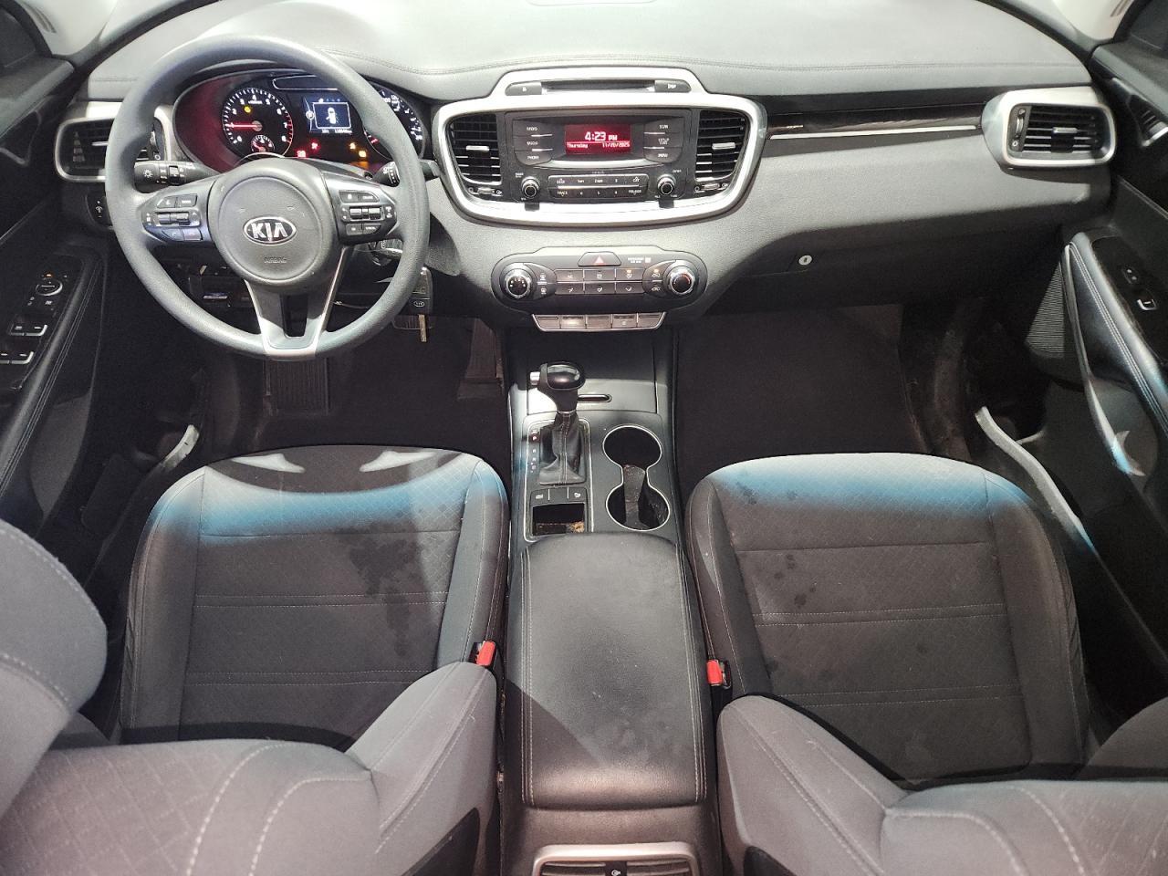 2017 KIA SORENTO