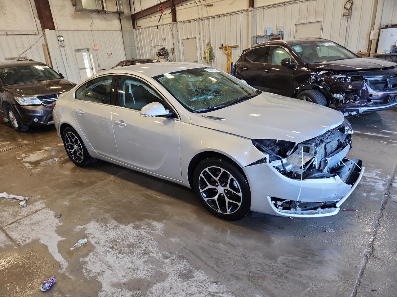 2017 BUICK Regal