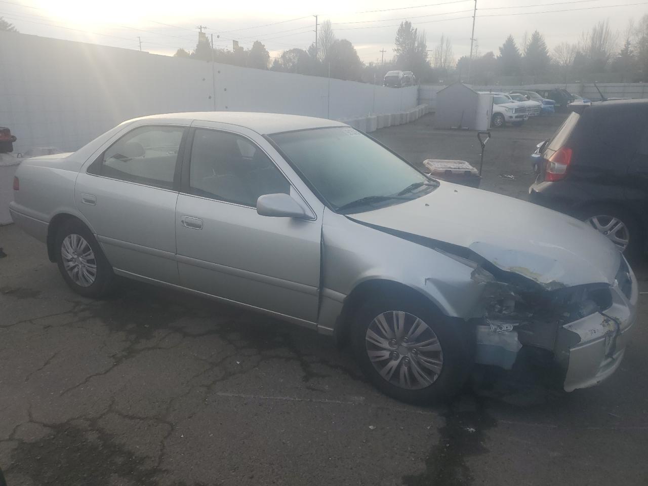 2001 TOYOTA CAMRY