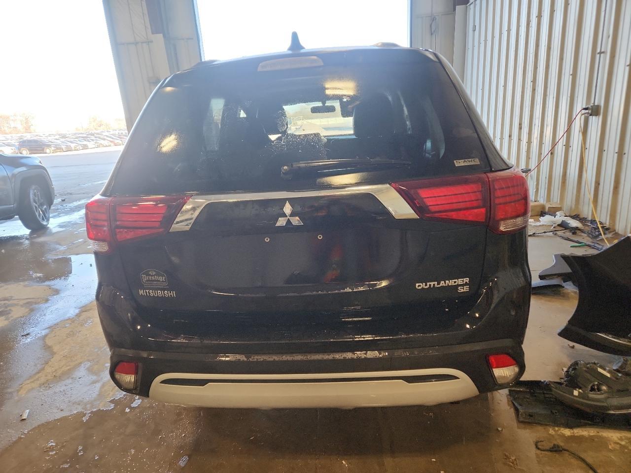 2019 MITSUBISHI outlander