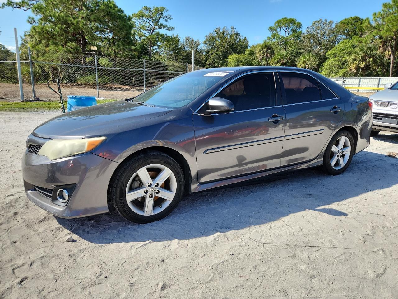 2013 TOYOTA CAMRY