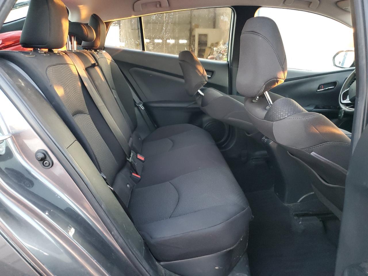 2022 TOYOTA PRIUS
