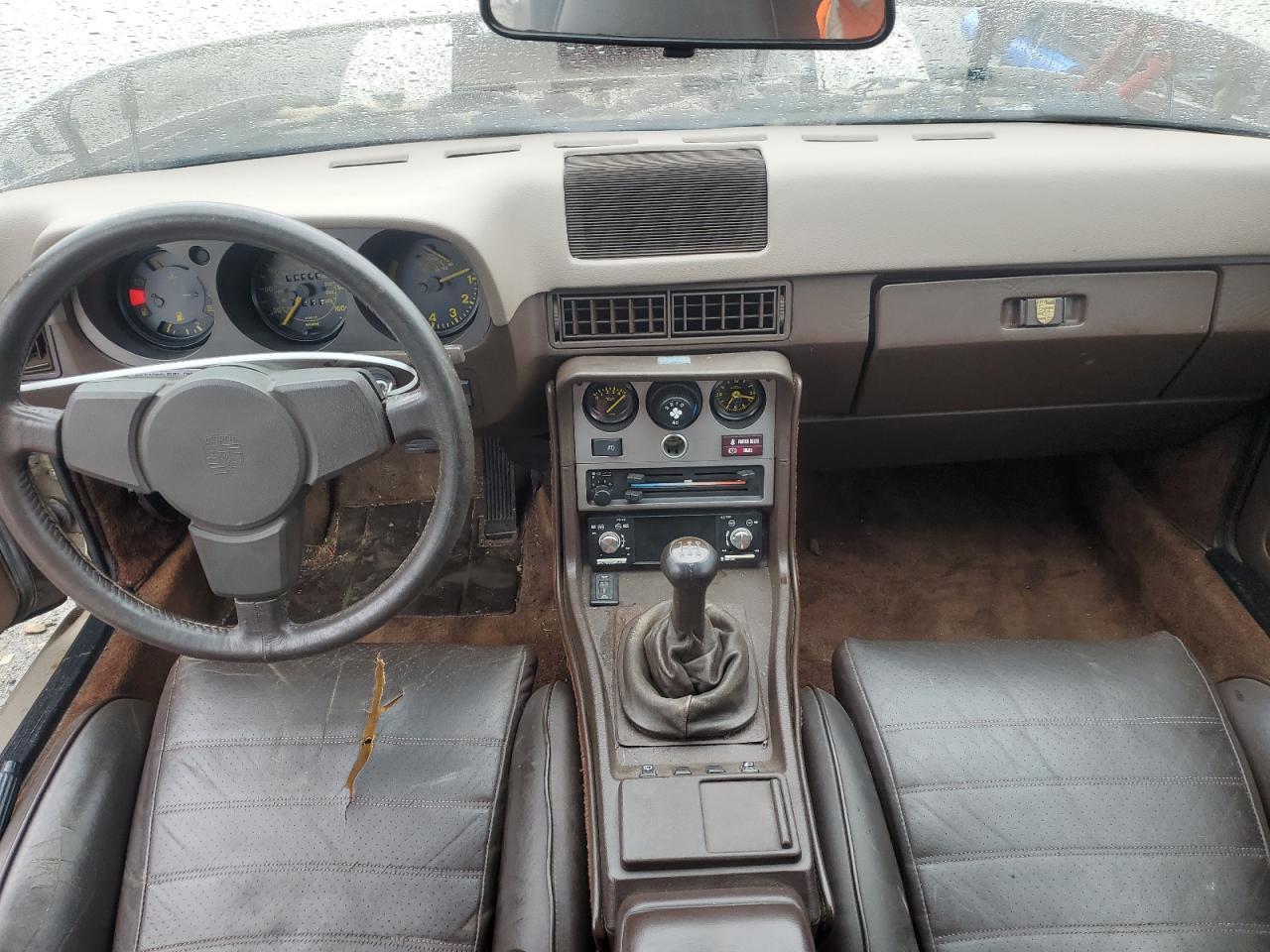 1983 PORSCHE 944