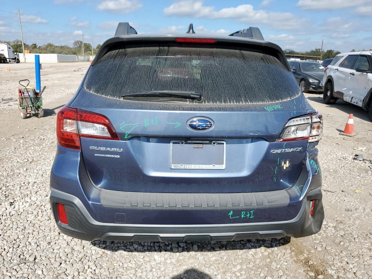 2018 SUBARU Outback