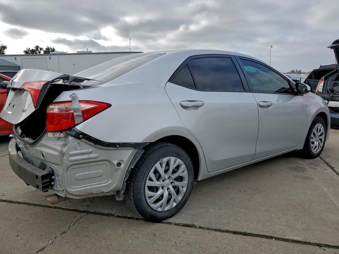 2019 TOYOTA COROLLA