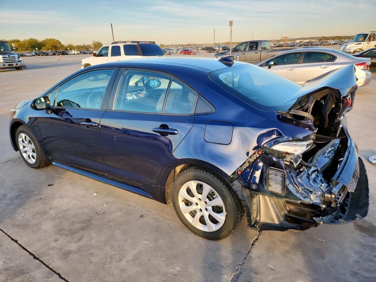 2022 TOYOTA COROLLA