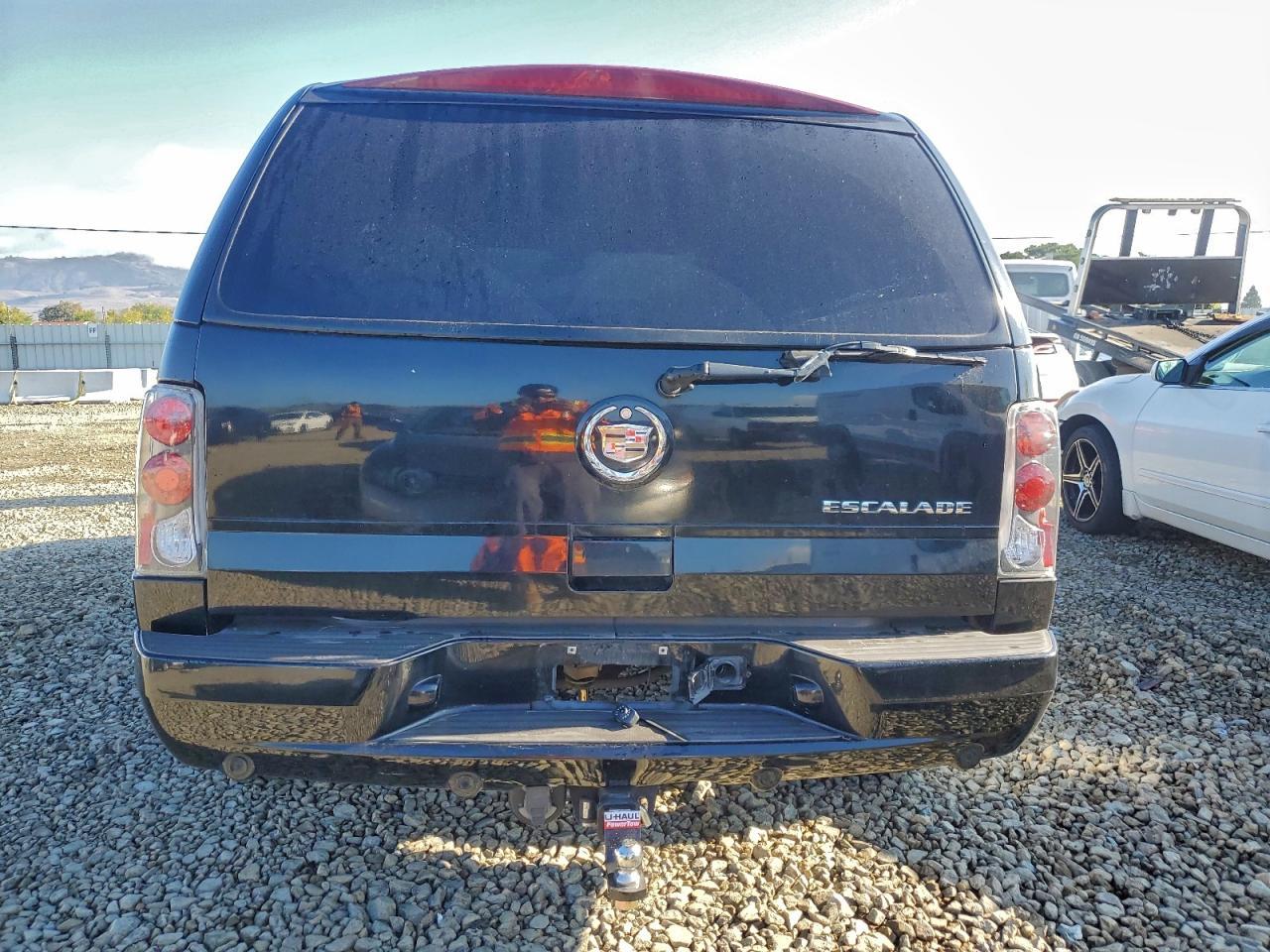 2004 CADILLAC ESCALADE