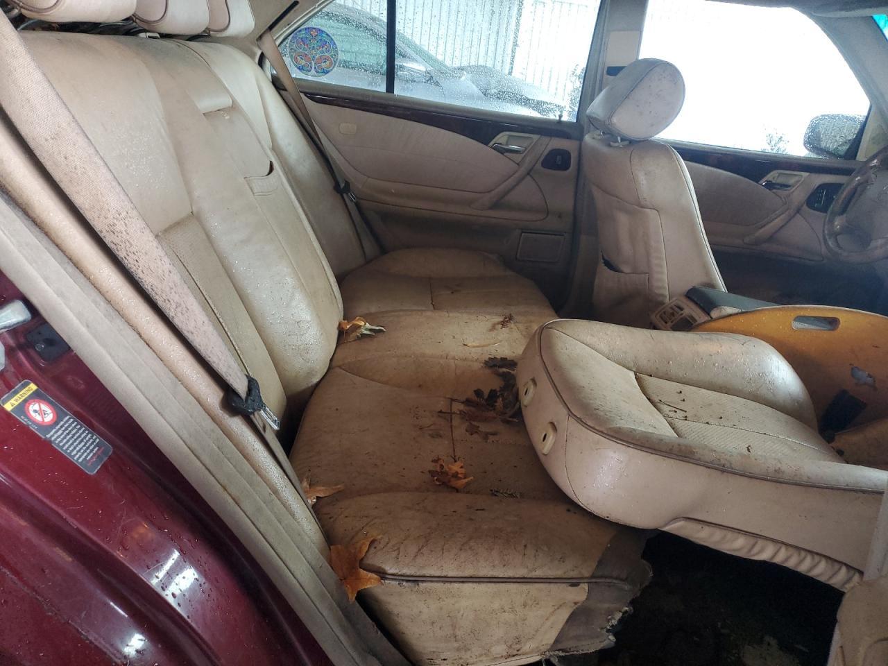 2000 MERCEDES-BENZ E-Class