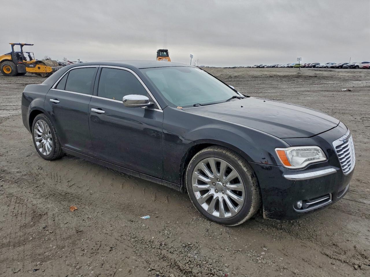 2013 CHRYSLER 300