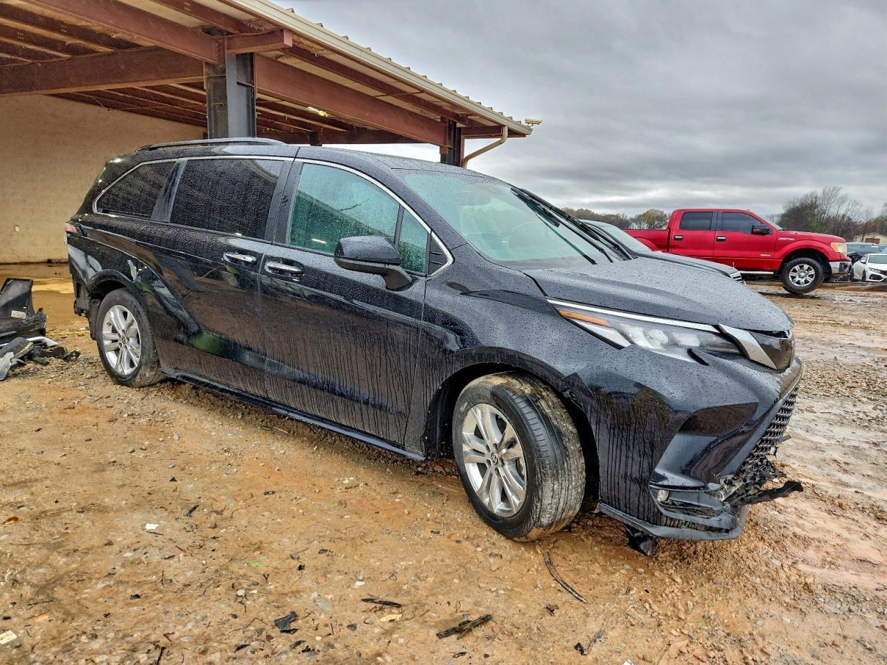 2022 TOYOTA SIENNA