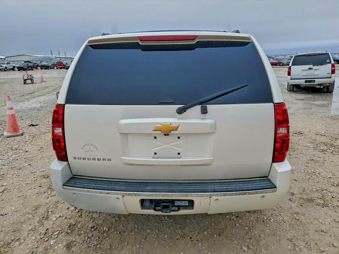 2013 CHEVROLET Suburban