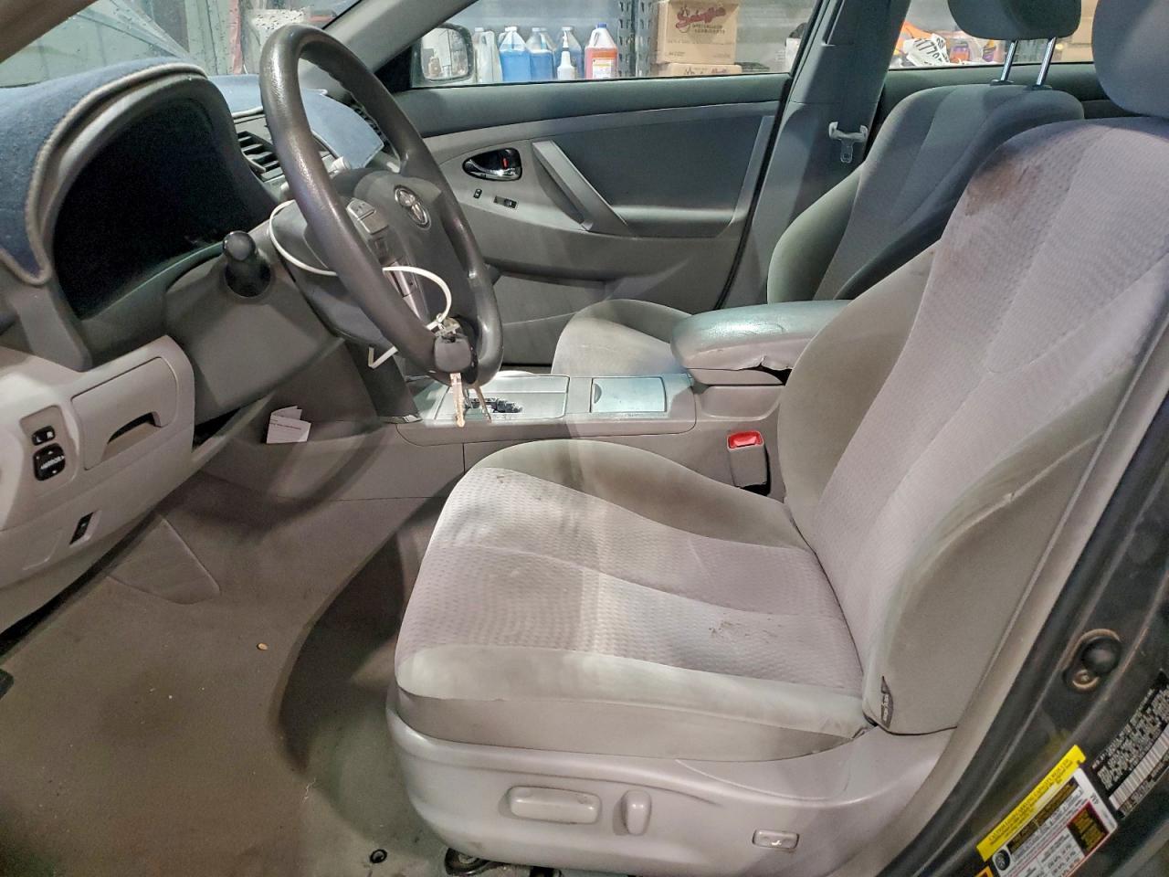 2011 TOYOTA CAMRY