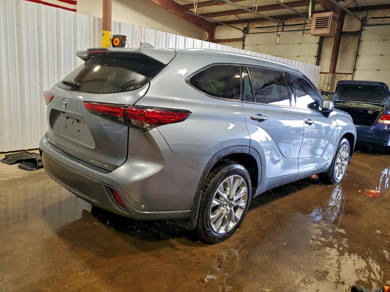 2021 TOYOTA HIGHLANDER