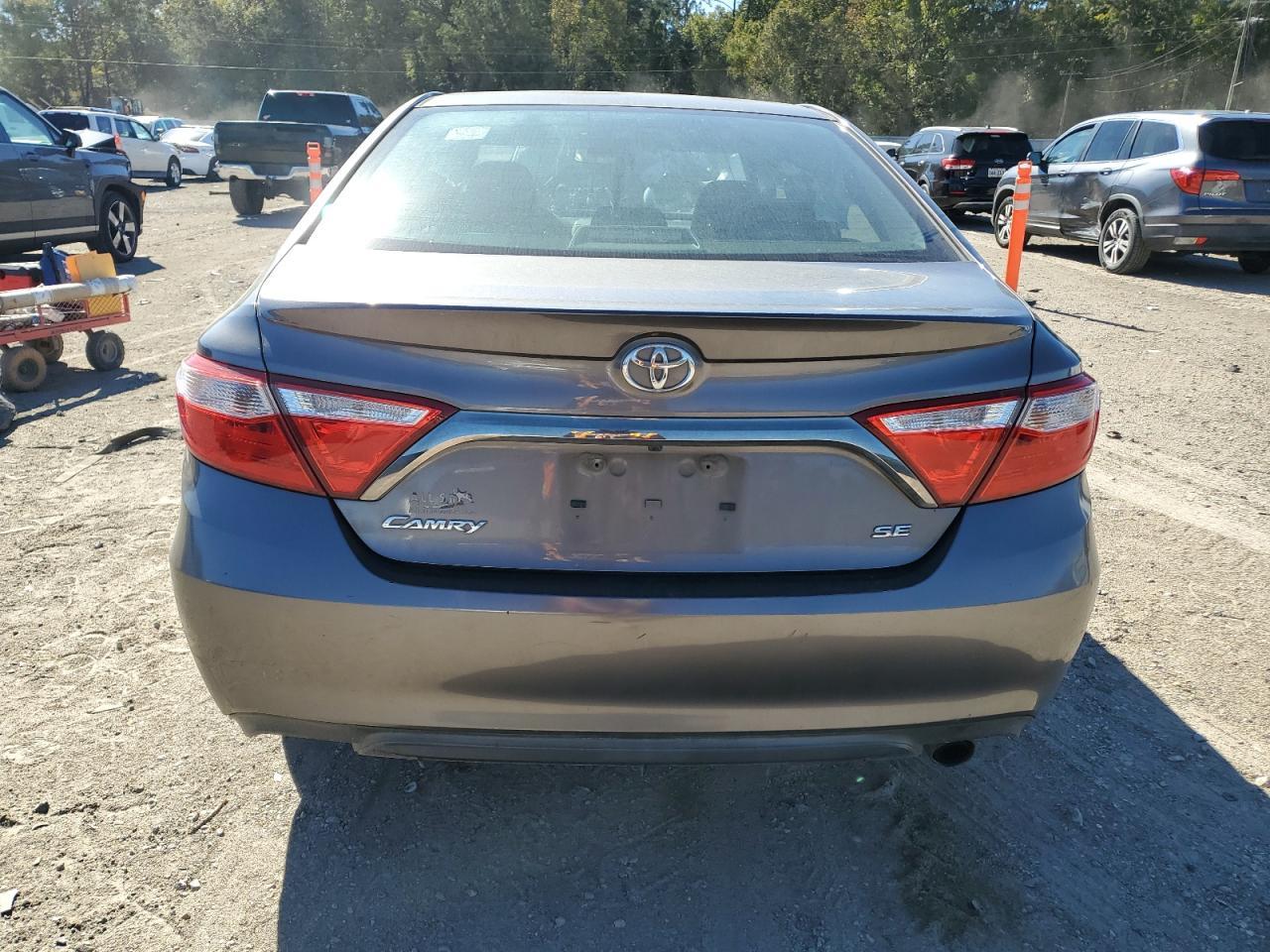 2017 TOYOTA CAMRY