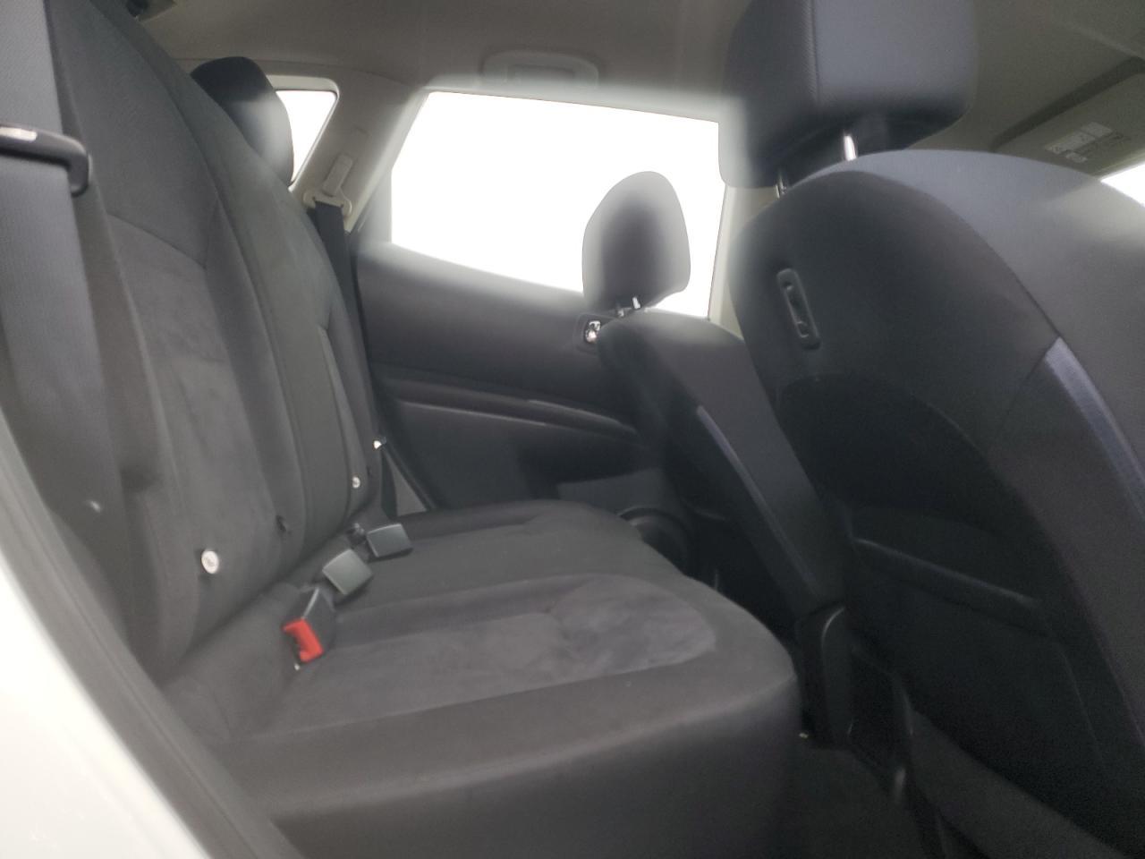 2014 NISSAN ROGUE