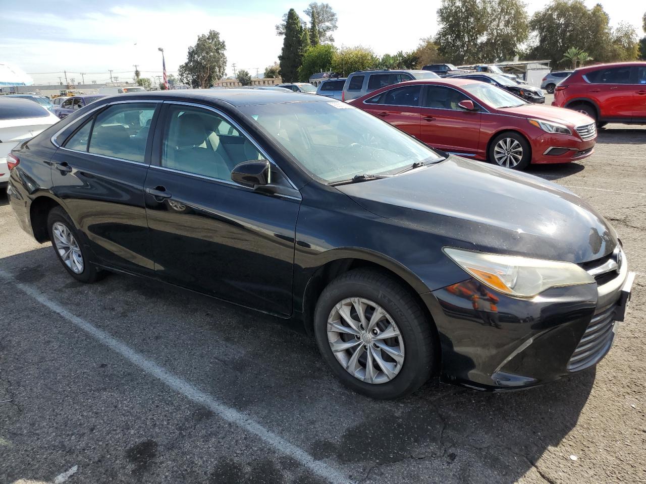 2015 TOYOTA CAMRY
