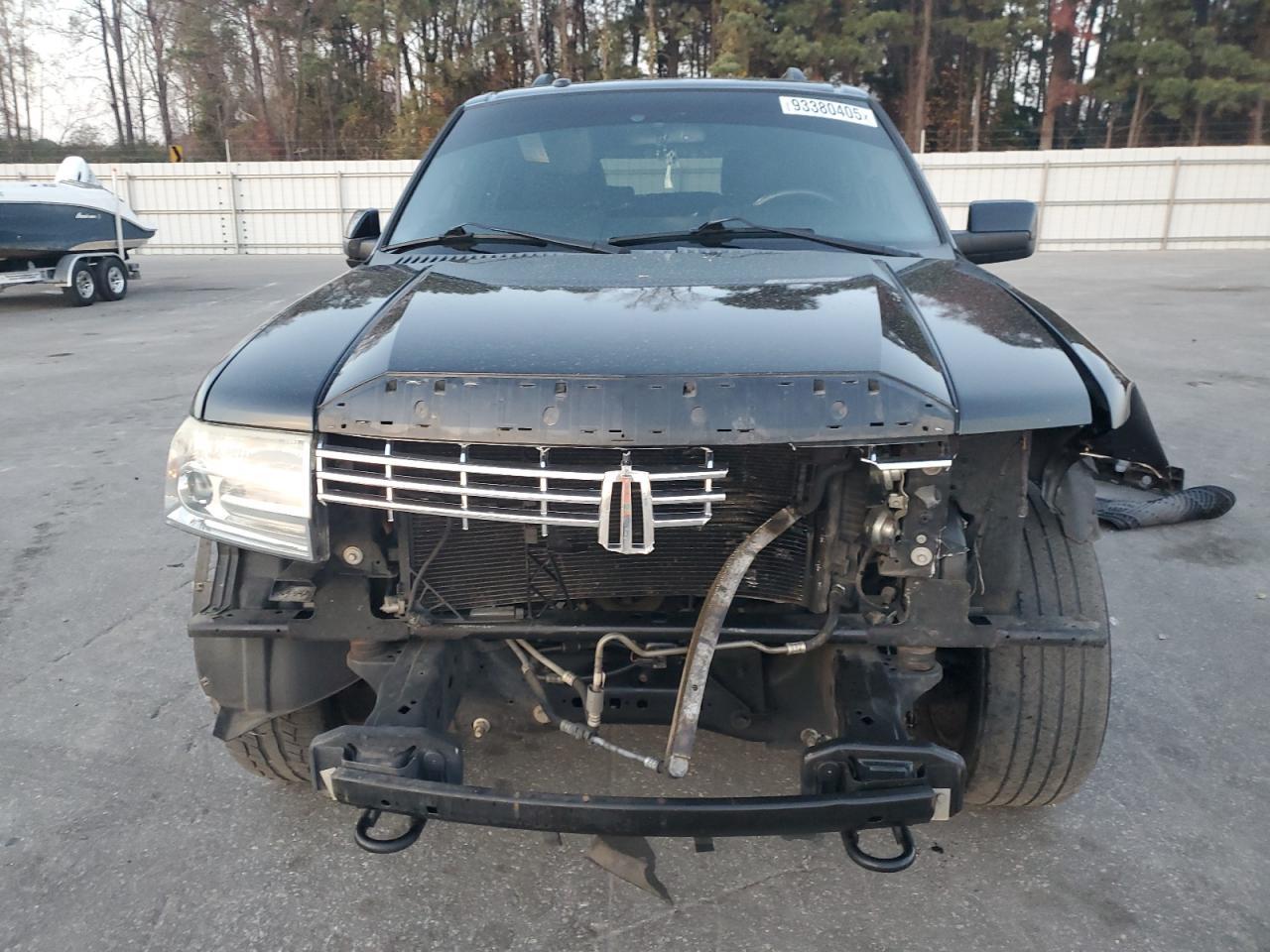 2014 LINCOLN Navigator