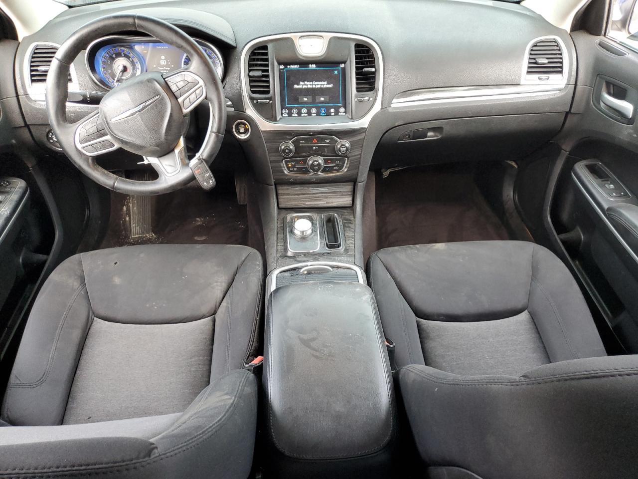 2019 CHRYSLER 300