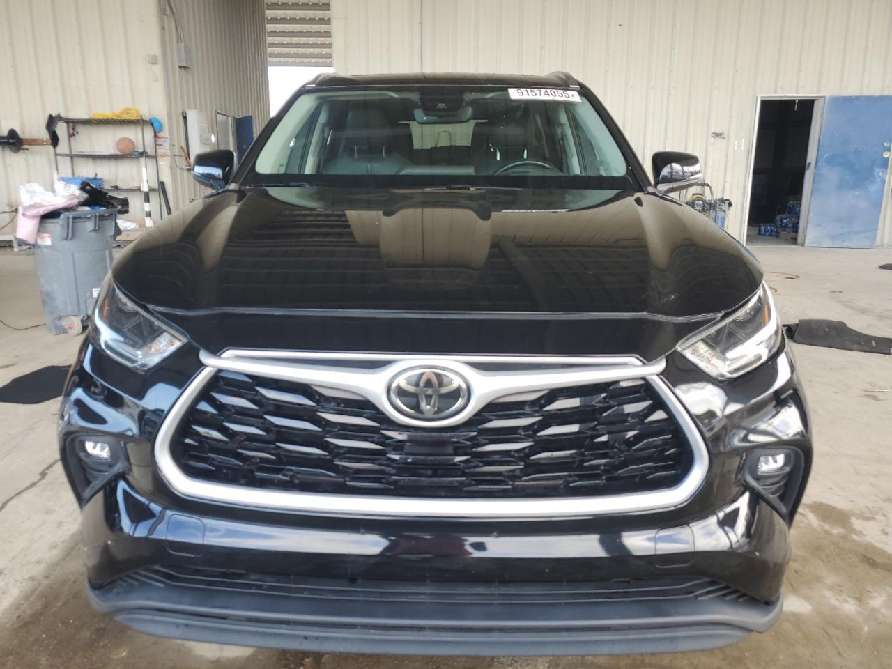 2021 TOYOTA HIGHLANDER