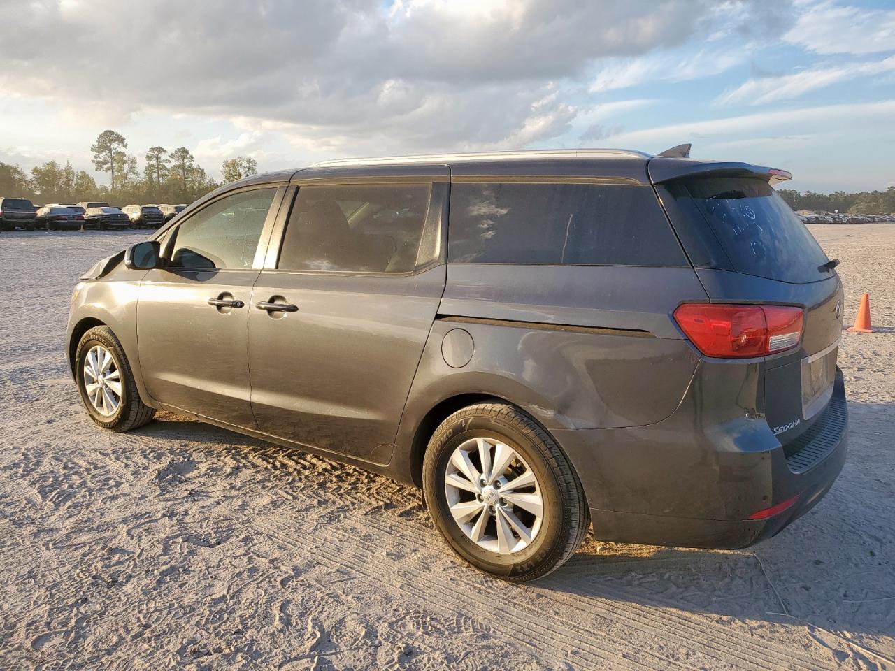 2017 KIA SEDONA