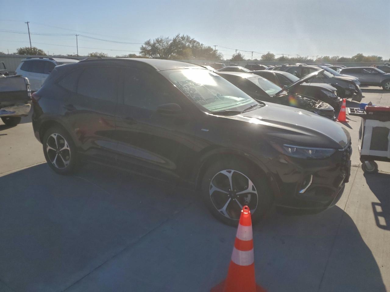 2023 FORD ESCAPE