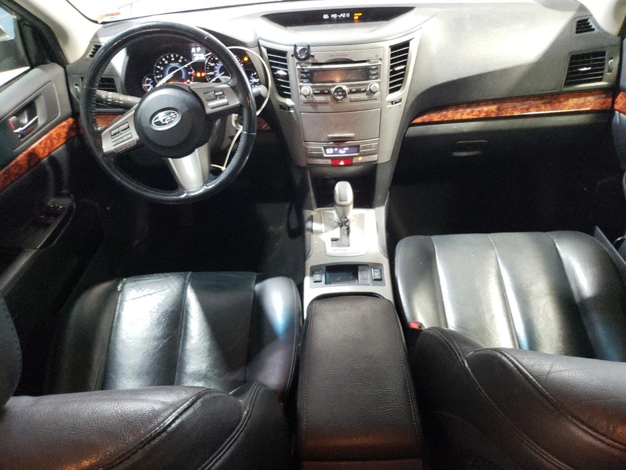2010 SUBARU Outback