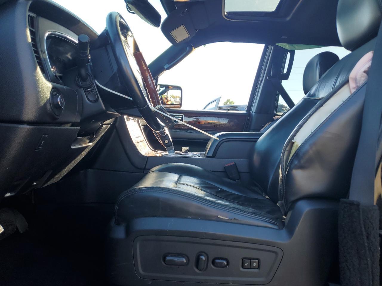 2016 LINCOLN Navigator