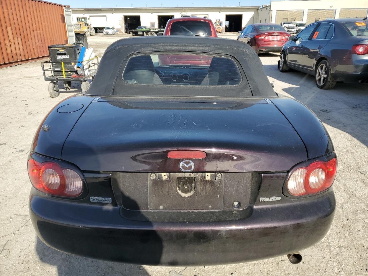 2005 MAZDA MX-5 Miata