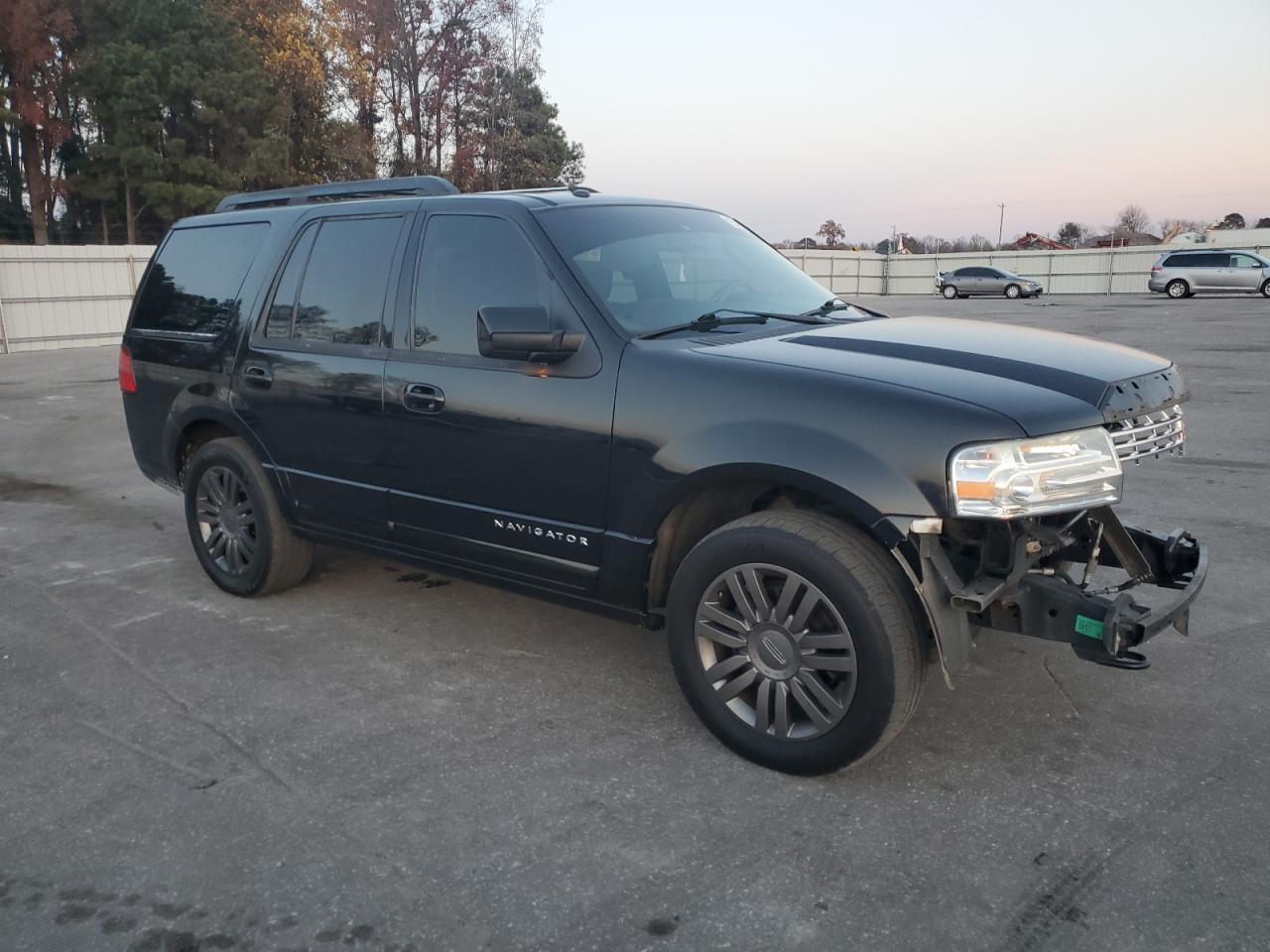 2014 LINCOLN Navigator