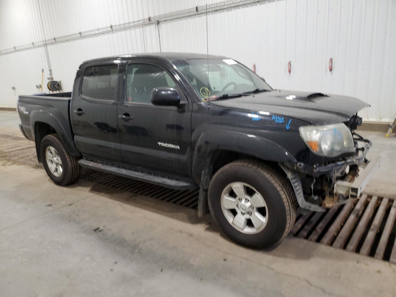2011 TOYOTA TACOMA