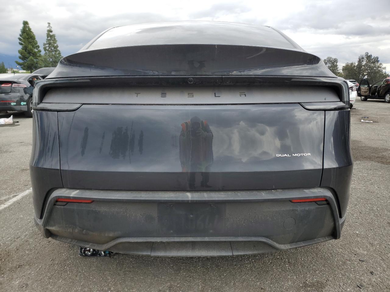 2026 TESLA MODEL Y