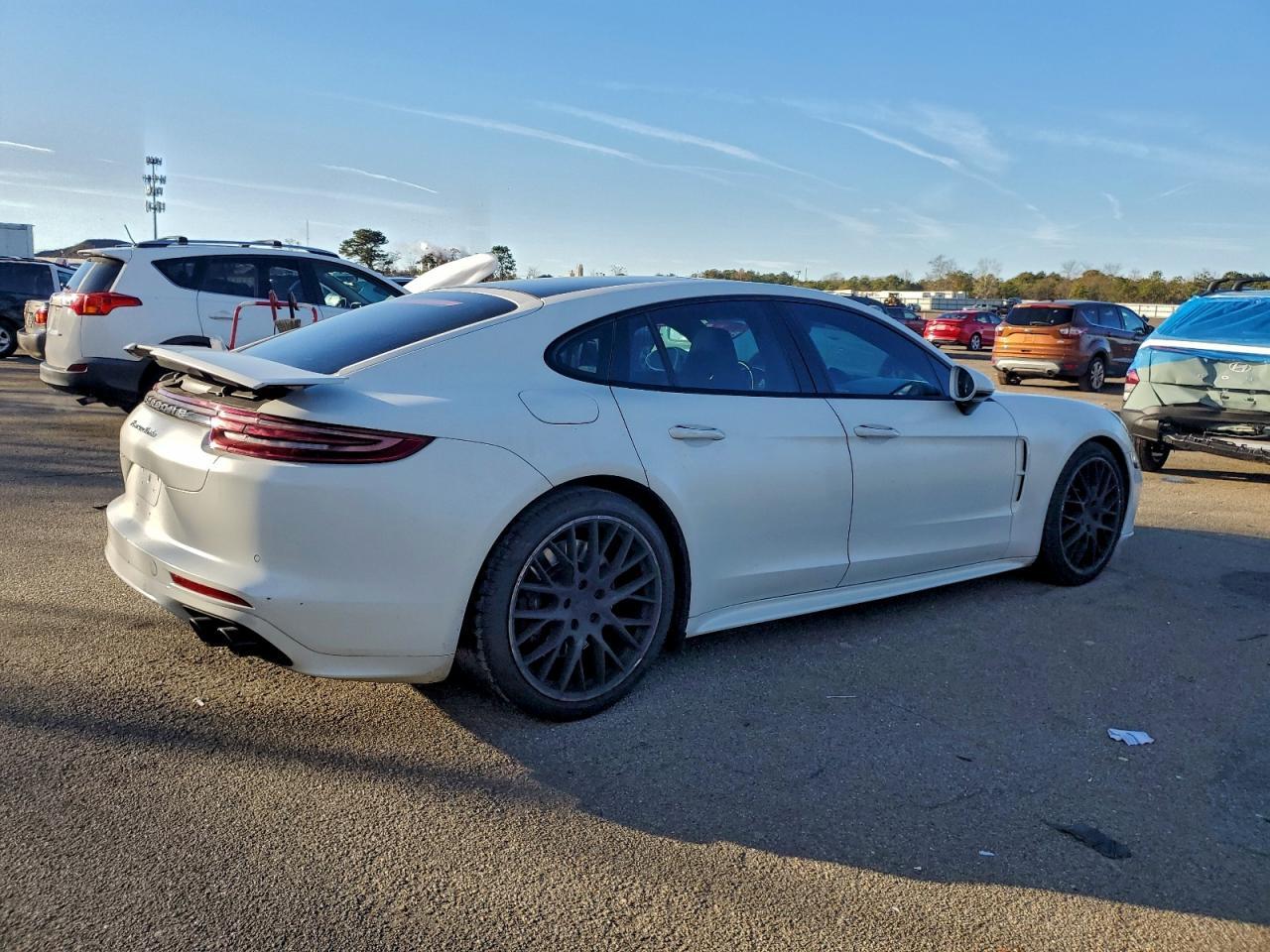 2017 PORSCHE Panamera