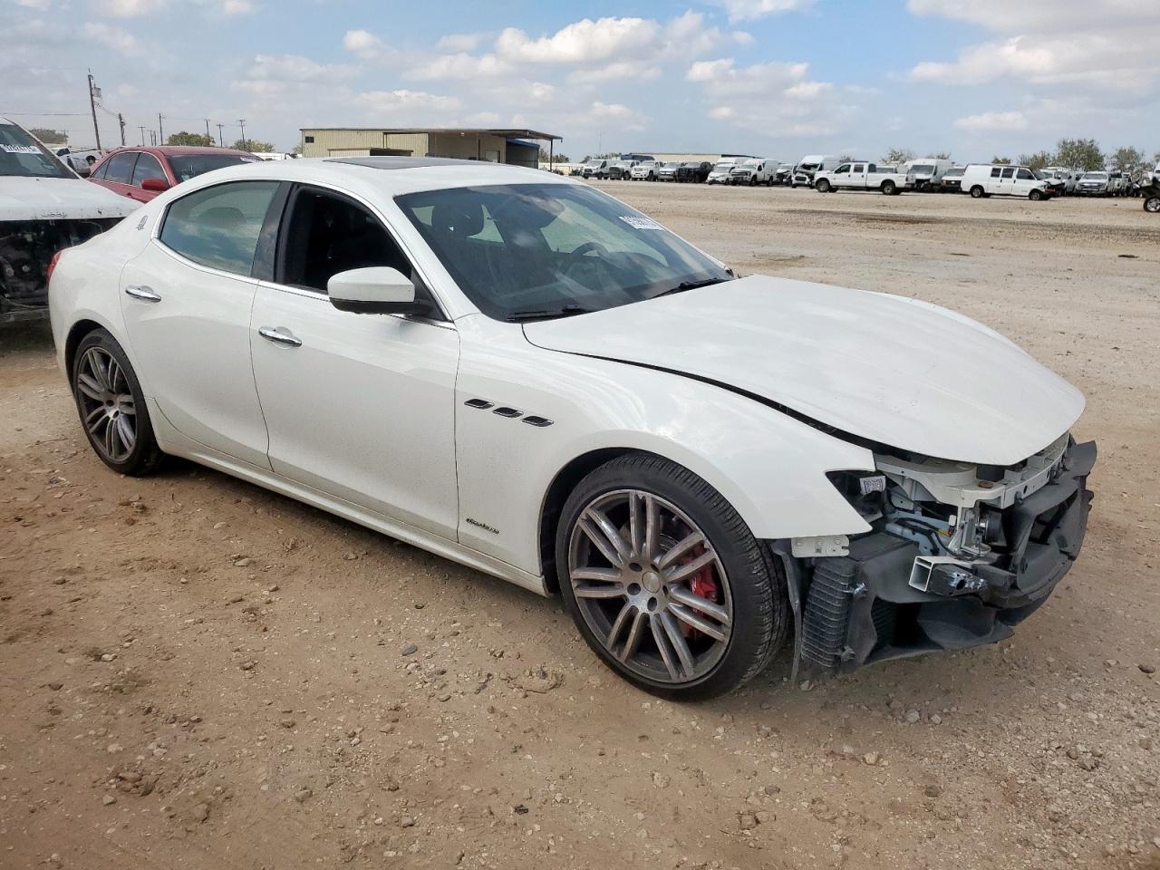 2019 MASERATI Ghibli
