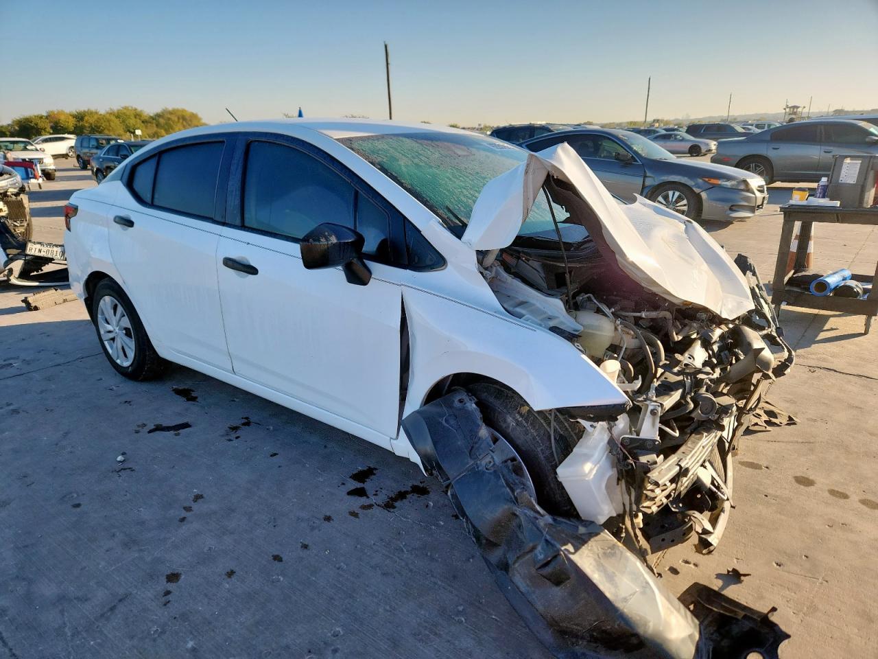2022 NISSAN VERSA